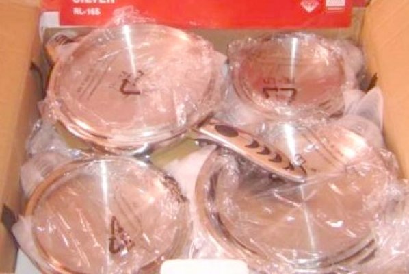 Oale din inox de 145.000 euro, confiscate în vamă
